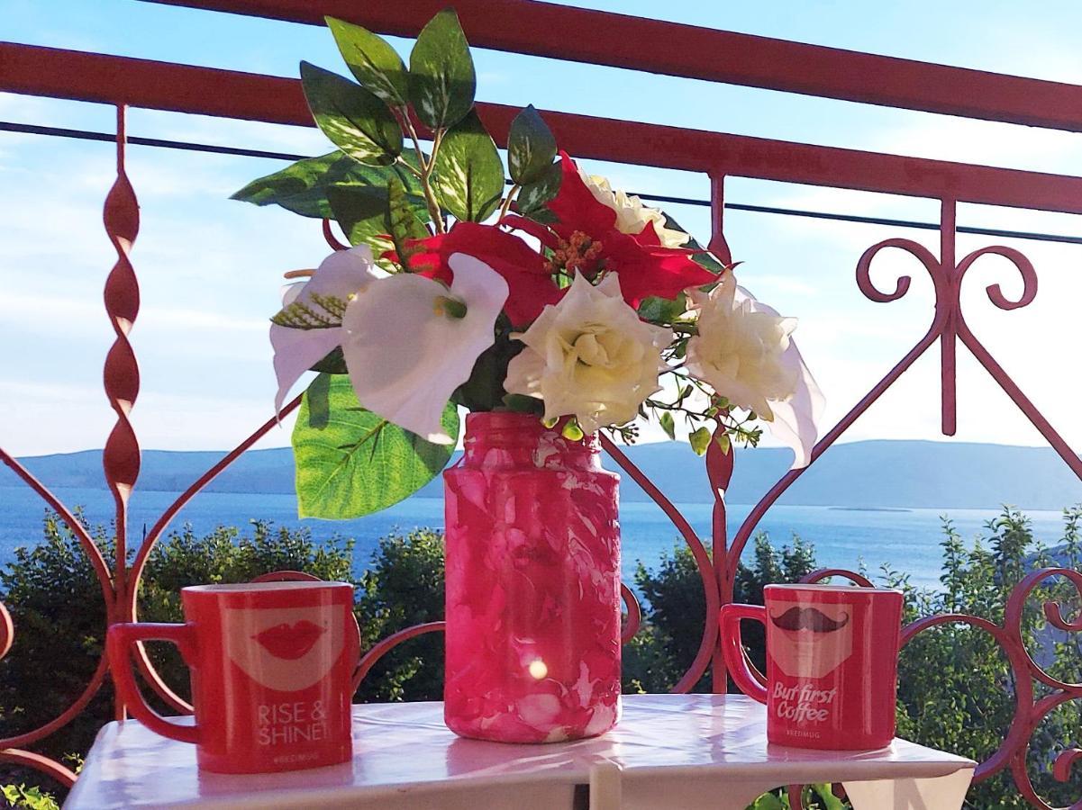 Holiday House With Seaview เซนญ์ ภายนอก รูปภาพ