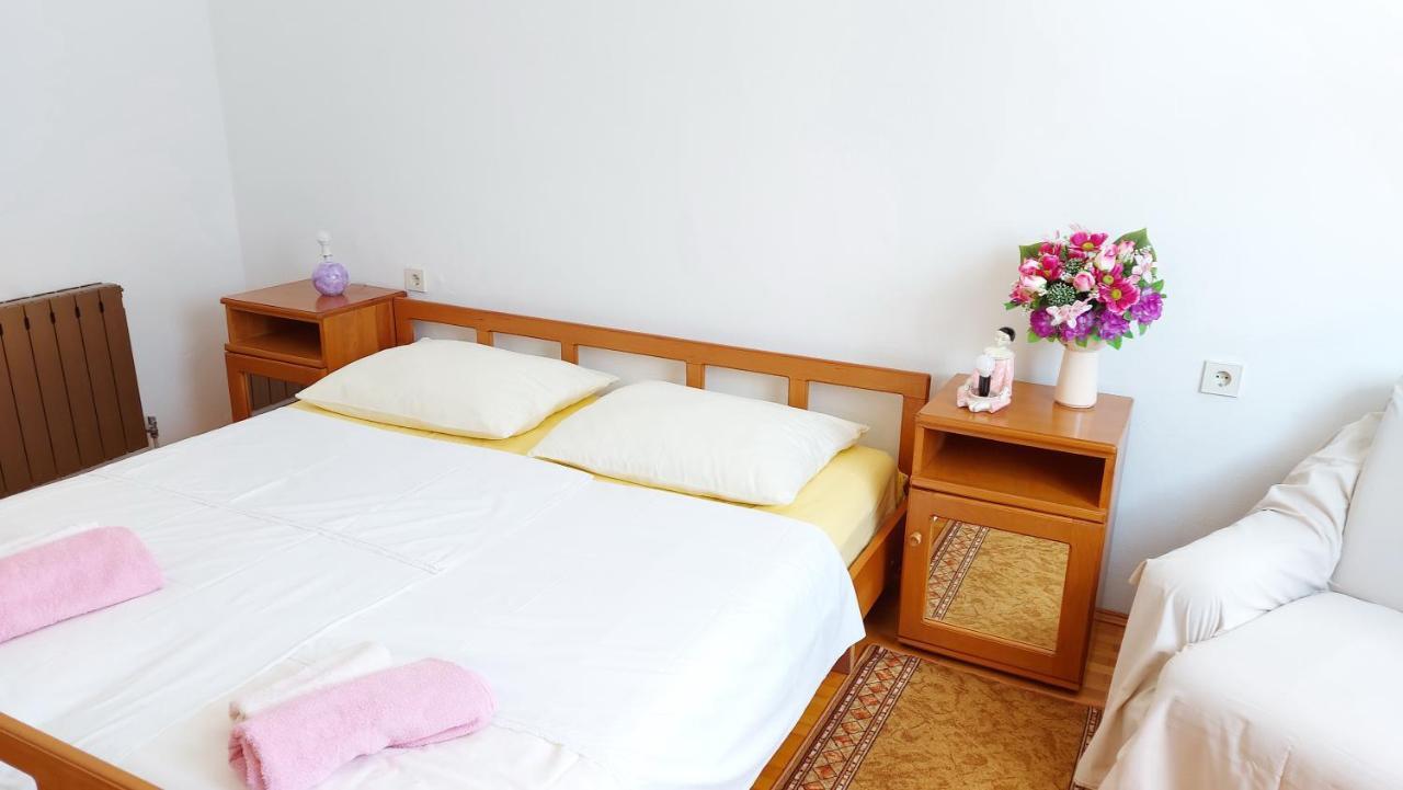 Holiday House With Seaview เซนญ์ ภายนอก รูปภาพ