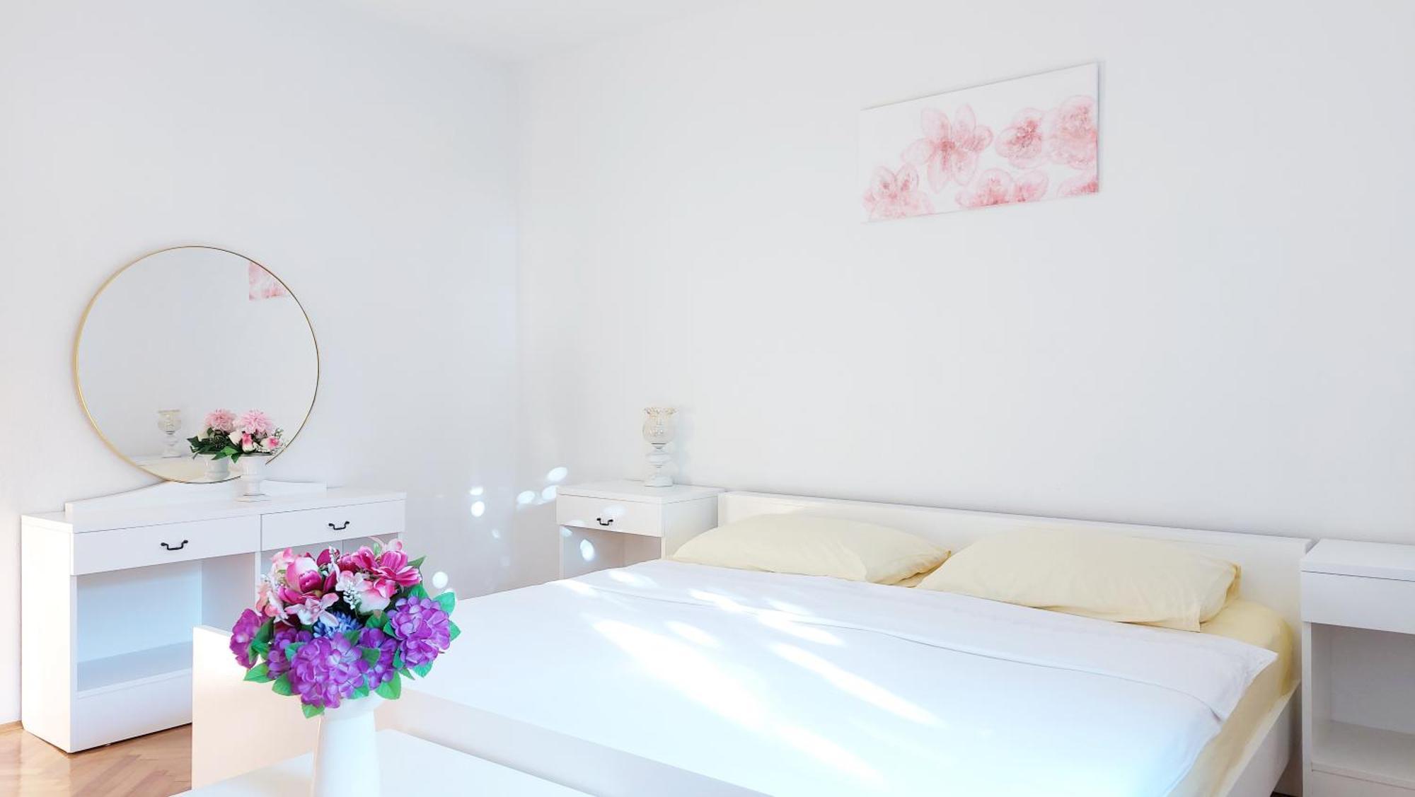 Holiday House With Seaview เซนญ์ ภายนอก รูปภาพ