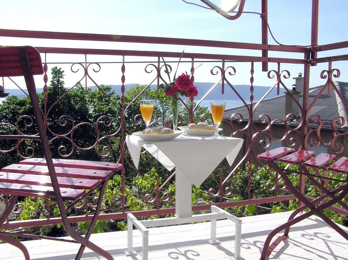 Holiday House With Seaview เซนญ์ ภายนอก รูปภาพ